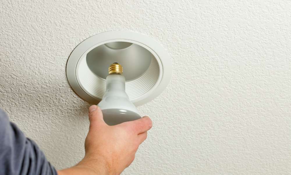 How To Change Outdoor Light Fixture Bulb